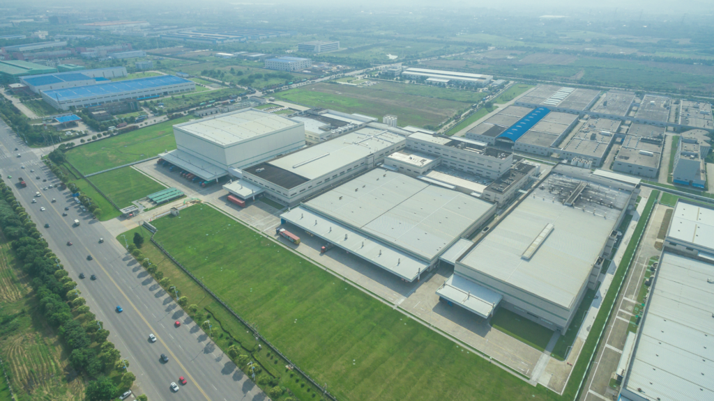 European Battery Gigafactories and supply chain risks